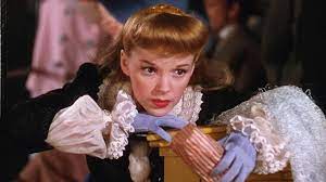 “Starlit Soiree: Experience Classic Hollywood Glamour with Holiday Inn, Meet Me in St. Louis, and Beyond!”
